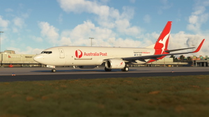 Qantas Freight VH-XNH 2016 thumbnail 2