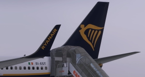 Ryanair DAC Livery - EI-EST thumbnail 5