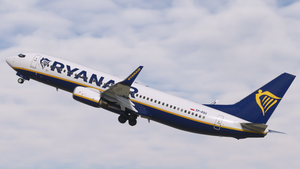 Ryanair (Op.by Buzz | 5-pack) - PMDG 737-800 thumbnail 5