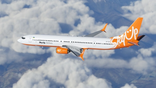 SkyUp (UR-SQI) PMDG 737-900ER - 8K