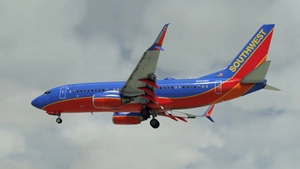 Southwest Airlines Canyon Blue [Pack] w/Cabin PMDG B737-700 thumbnail 9