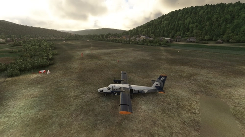 Svetlaya Airfield (UHTQ)