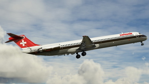 Swissair MaddogX (HB-ING, HB-IUH) thumbnail 3