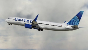 United Airlines "Evo-Blue" [Pack] w/Cabin PMDG B737-924ER thumbnail 4