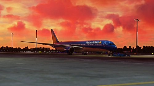 VIETNAM AIRLINES BOEING 787-10 (VN-A872)