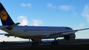 A330-900neo Lufthansa D-AIKM 2014 [8K] thumbnail 12
