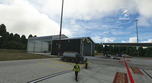Airport Vergiate - Aircraft and Helicopters (LILG) thumbnail 11