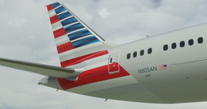 American Airlines "2013 livery" "N805AN" Kuro 787-8 thumbnail 4