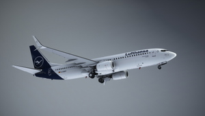 PMDG B737-800 SSW Lufthansa D-ABKF thumbnail 3