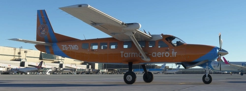 Black Square No Pod- CESSNA 208 EX TARMAC-AERO - 2021