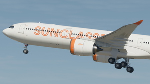 Headwind A339 - Sunclass Airlines OY-VKO thumbnail 2