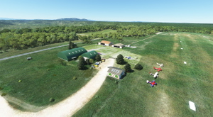 LFNU-Aerodrome d'Uzes thumbnail 1