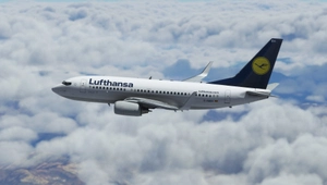 Lufthansa (D-ABEH) PMDG 737-700 - 8K thumbnail 6