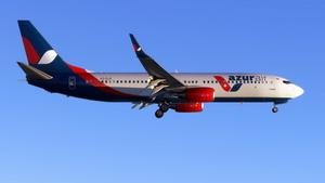 PMDG 737-800 Azurair thumbnail 2