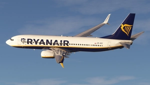 Ryanair [Package] w/Cabin PMDG B737-800 thumbnail 4