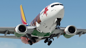 Southwest Airlines "California One" w/Cabin PMDG 737-7H4 thumbnail 2
