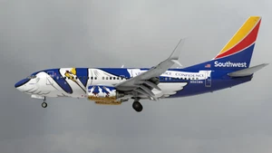 Southwest Airlines "Louisiana One" w/Cabin PMDG 737-7H4 thumbnail 2