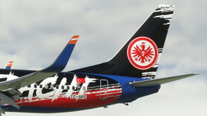 SunExpress "PokalExpress - Eintracht Frankfurt" (TC-SPC) - PMDG 737-800 thumbnail 10