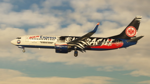 SunExpress "PokalExpress - Eintracht Frankfurt" (TC-SPC) - PMDG 737-800 thumbnail 12