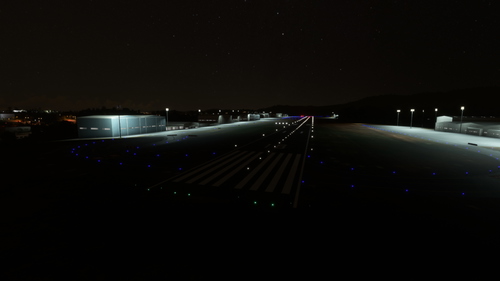 Aeroporto de Jundiaí - Luzes na pista e nos pátios