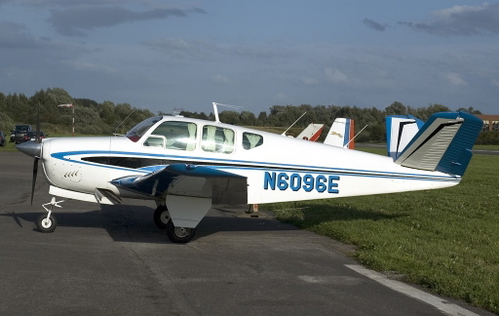 Beechcraft Bonanza V35 - N6096E - Carenado