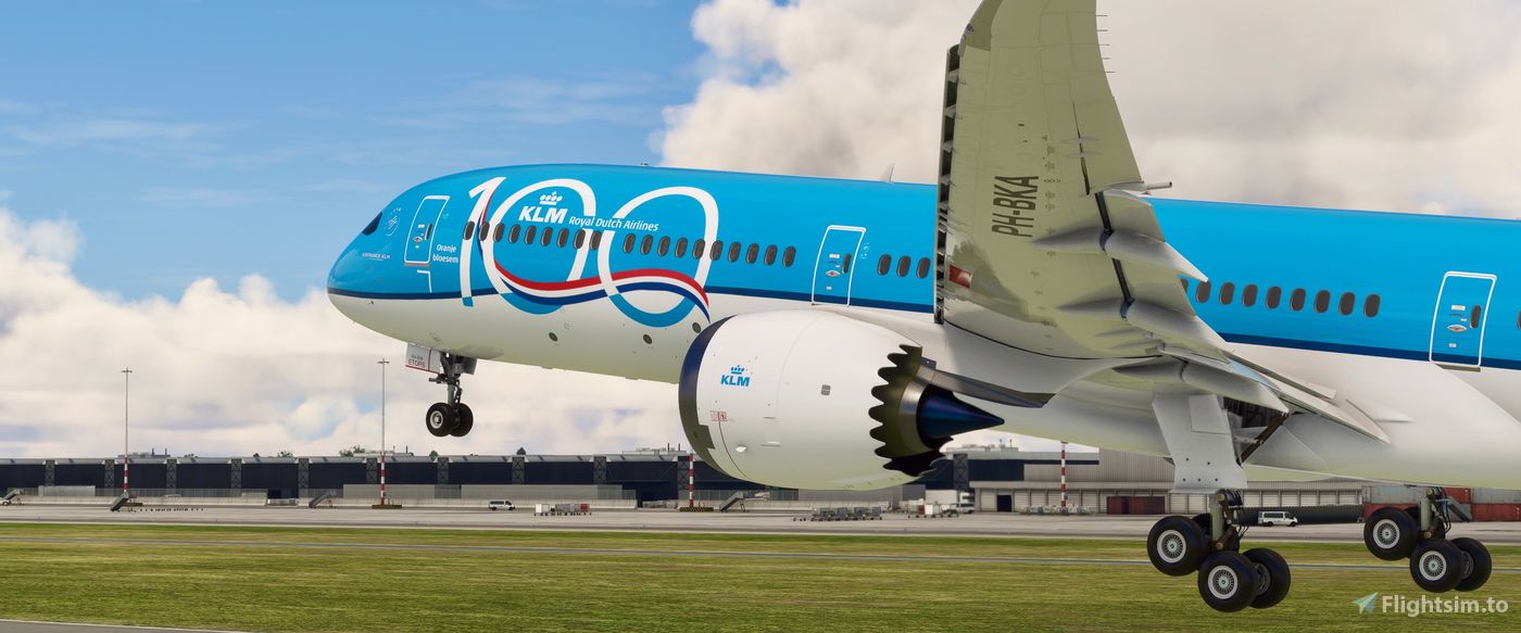 ミルミル＊画像をご覧ください。 航空母艦の上にある飛行機と、いくつかの787-9ドリームライナー