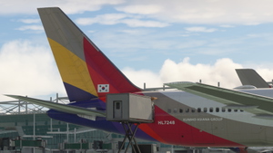[DISCONTINUED] - CaptainSim Boeing 767-300ER Asiana Airlines HL7248 thumbnail 3