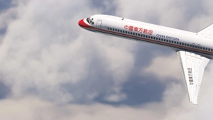 中国东方航空 China Eastern B-2131 thumbnail 9