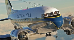Douglas DC-3 - Lufthansa thumbnail 2