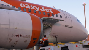 easyJet (G-EJCC & -EJCE) - Fenix A320 CFM thumbnail 8