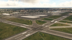 EDDH - Hamburg Airport Intl thumbnail 13