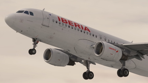 Fenix A320 Iberia EC-LRG  thumbnail 2