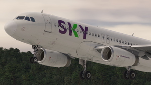 Fenix A320 SKY Airline CC-ABW (Block 2) thumbnail 2