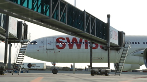Headwind A330 - Swiss Intl Air Lines Dirty [8K] thumbnail 3