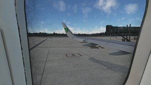 iniBuilds A320neo v2  MOST REALISTIC Custom View thumbnail 9