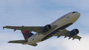 iniBuilds Airbus A310-300 Delta Airlines thumbnail 9
