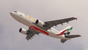 iniBuilds Airbus A310-300 Emirates 2023 A6-EKL thumbnail 10