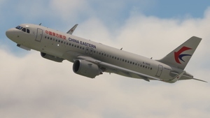 iniBuilds Airbus A320Neo China Eastern Airlines | 4K thumbnail 1