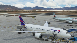 Kuro Boeing 787-8 LATAM CC-BBA thumbnail 7
