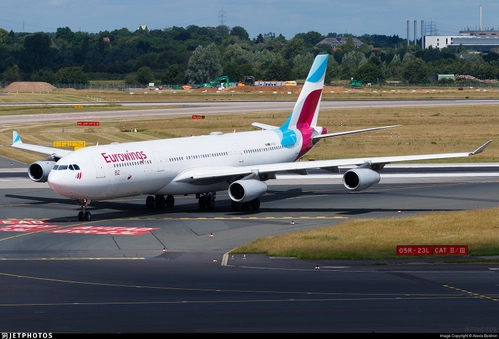 LatinVFR  |  A340-300  |  EuroWings  |  OO-SCX  |  LEGACY