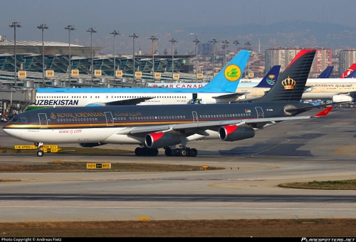 LatinVFR  |  A340-300  |  Royal Jordanian   |  JY-AIB