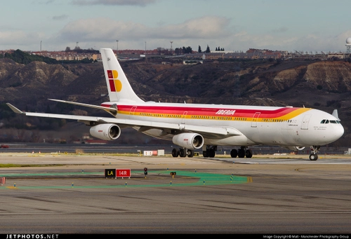 LatinVFR  |  A340-300  |  IBERIA  |  EC-GJT  +  EC-IIH  |  PACK  X2 