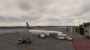 LOT Polish Airlines -Boeing 737-800 I reg. SP-LWC  thumbnail 7
