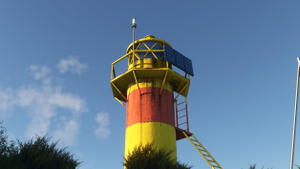 Møllers Ø Lighthouse & 200 icebergs thumbnail 4