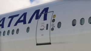 Latam Airlines Fleet Pack 1 w/Cabin [4K+8K] | PMDG 777-300ER thumbnail 5