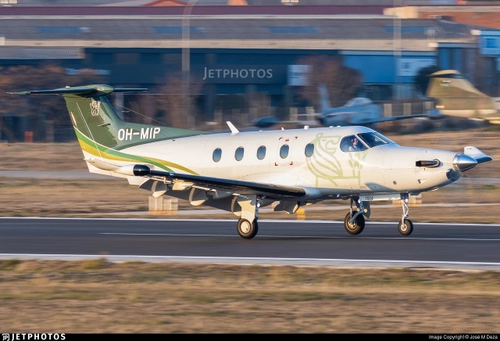 PILATUS PC 12   FLY7 OH-MIP