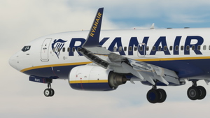 Ryanair Buzz (SP-RUM) - PMDG 737-700 thumbnail 2