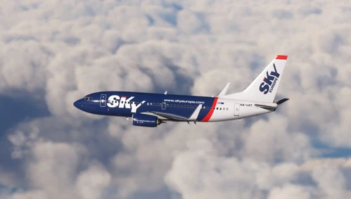 Skyeurope Hungary ( HA-LKT ) PMDG 737-700 - 8K