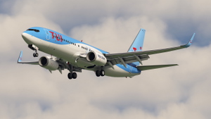 TUI fly | D-ABMQ | PMDG 737-800 | w/ Cabin Textures thumbnail 7