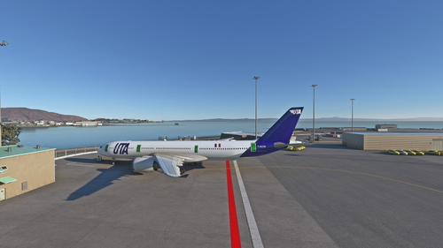 UTA Headwind A330-900 